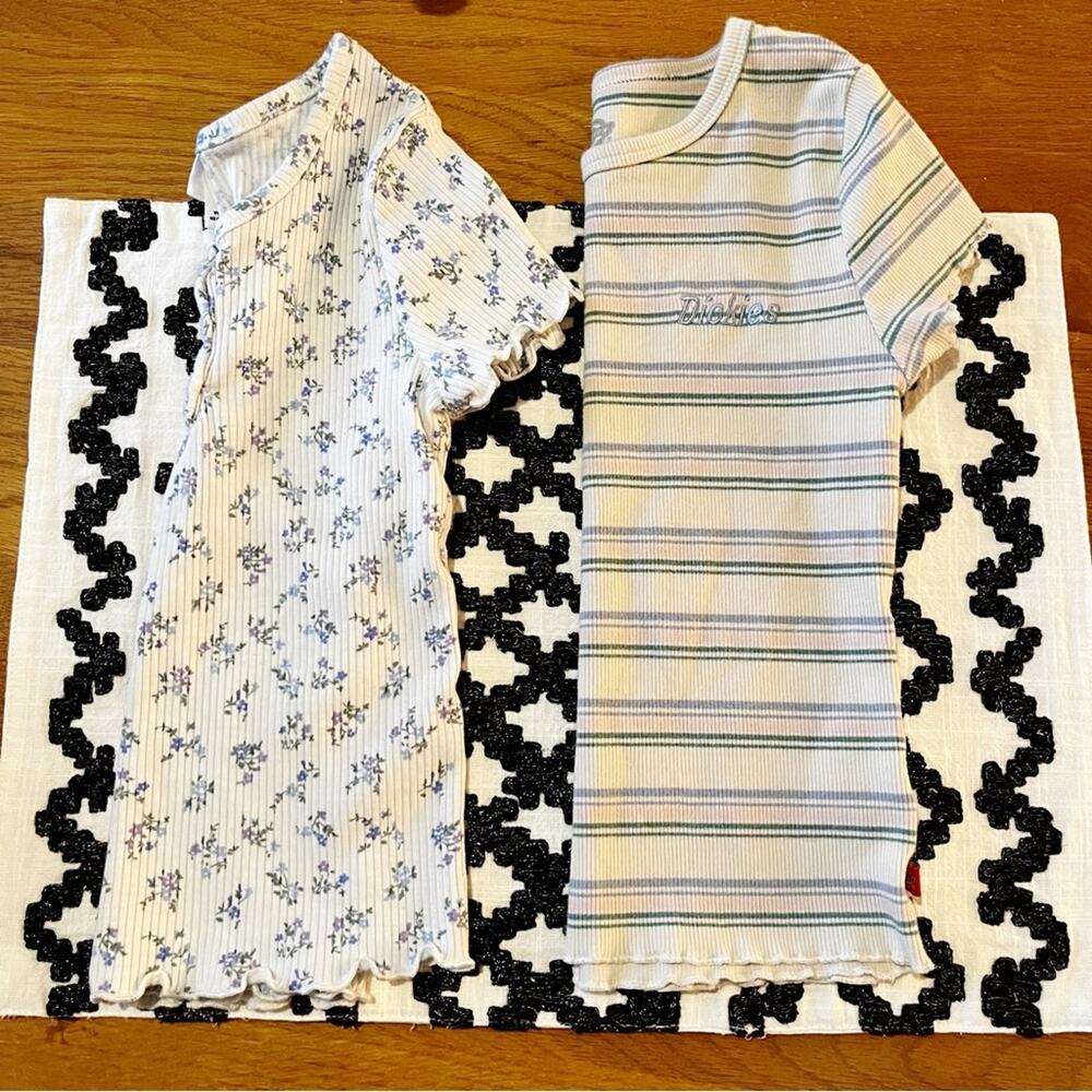 Kids girls two shirt bundle size small S stripes floral Art Class Dickies